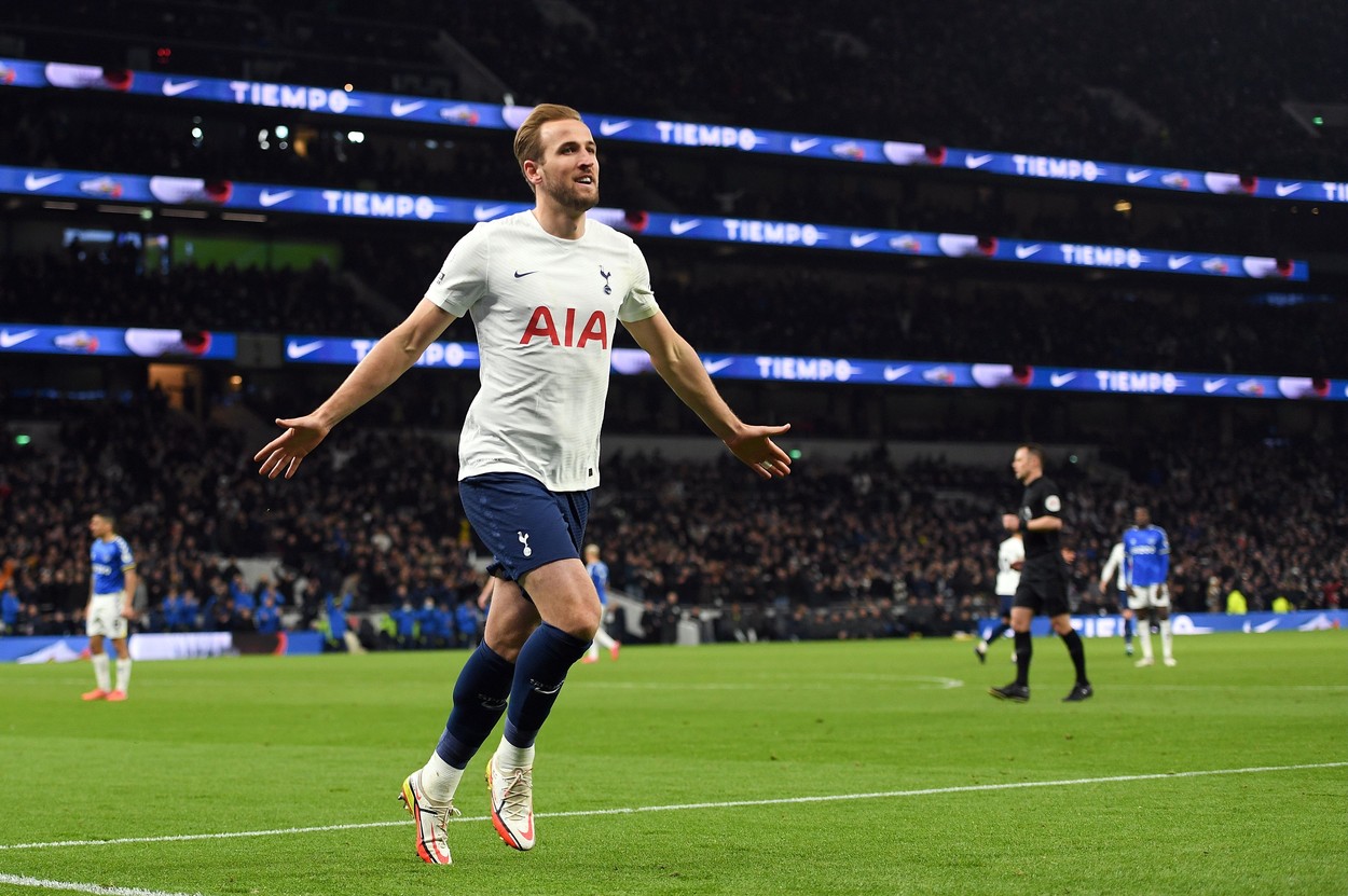 Harry Kane l-a depășit pe Thierry Henry în topul marcatorilor din Premier League