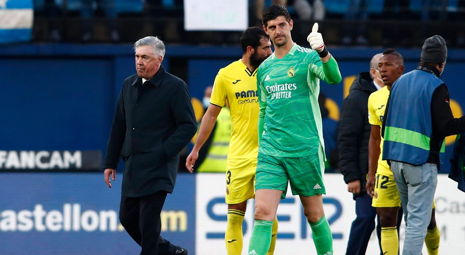 Carlo Ancelotti a răbufnit după ce Thibaut Courtois nu a fost inclus în top 10 portari ai lumii: ”Să își rupă carnetul!”