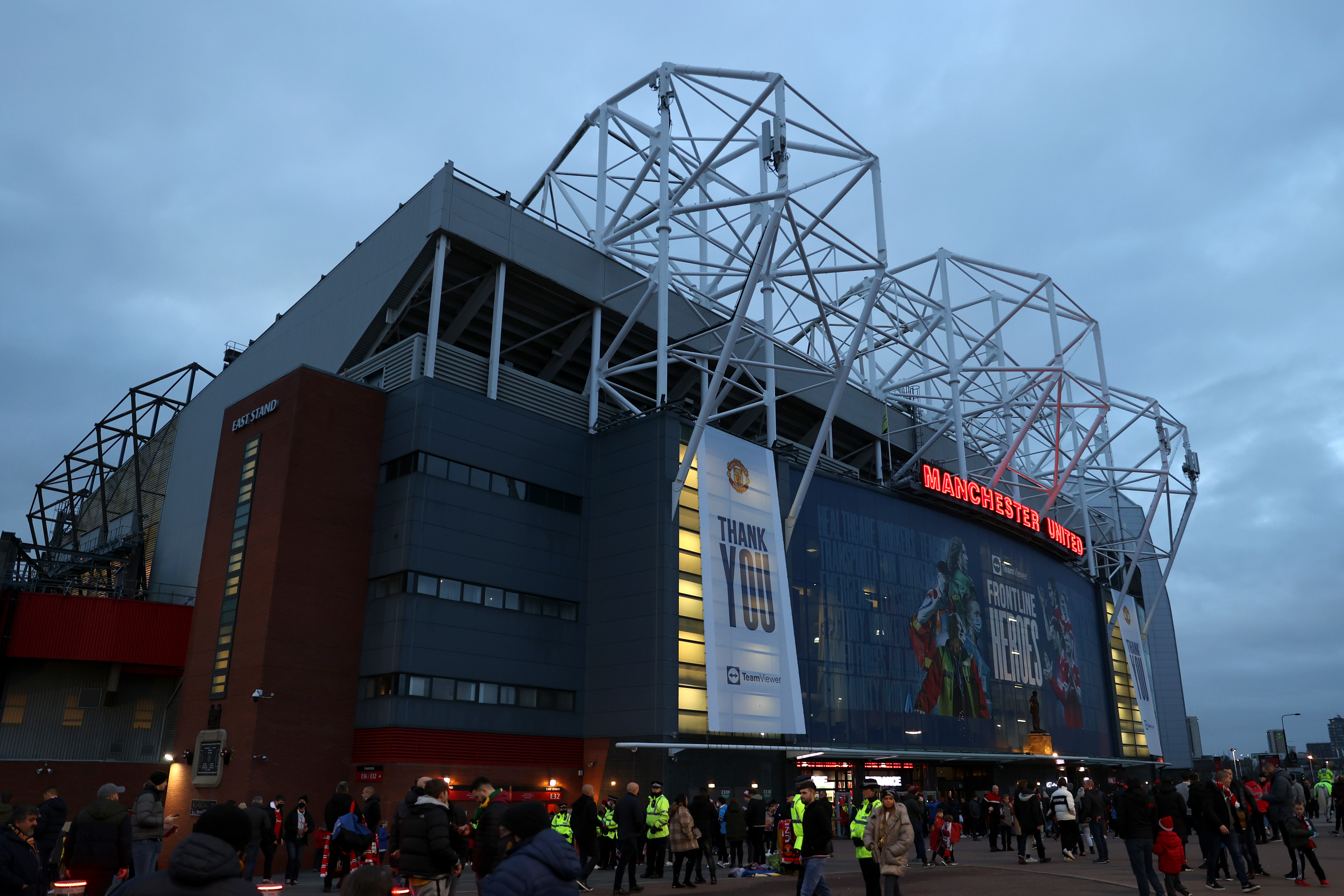 Manchester United îşi prezintă antrenorul săptămâna viitoare. Salariu record + Despăgubirile plătite