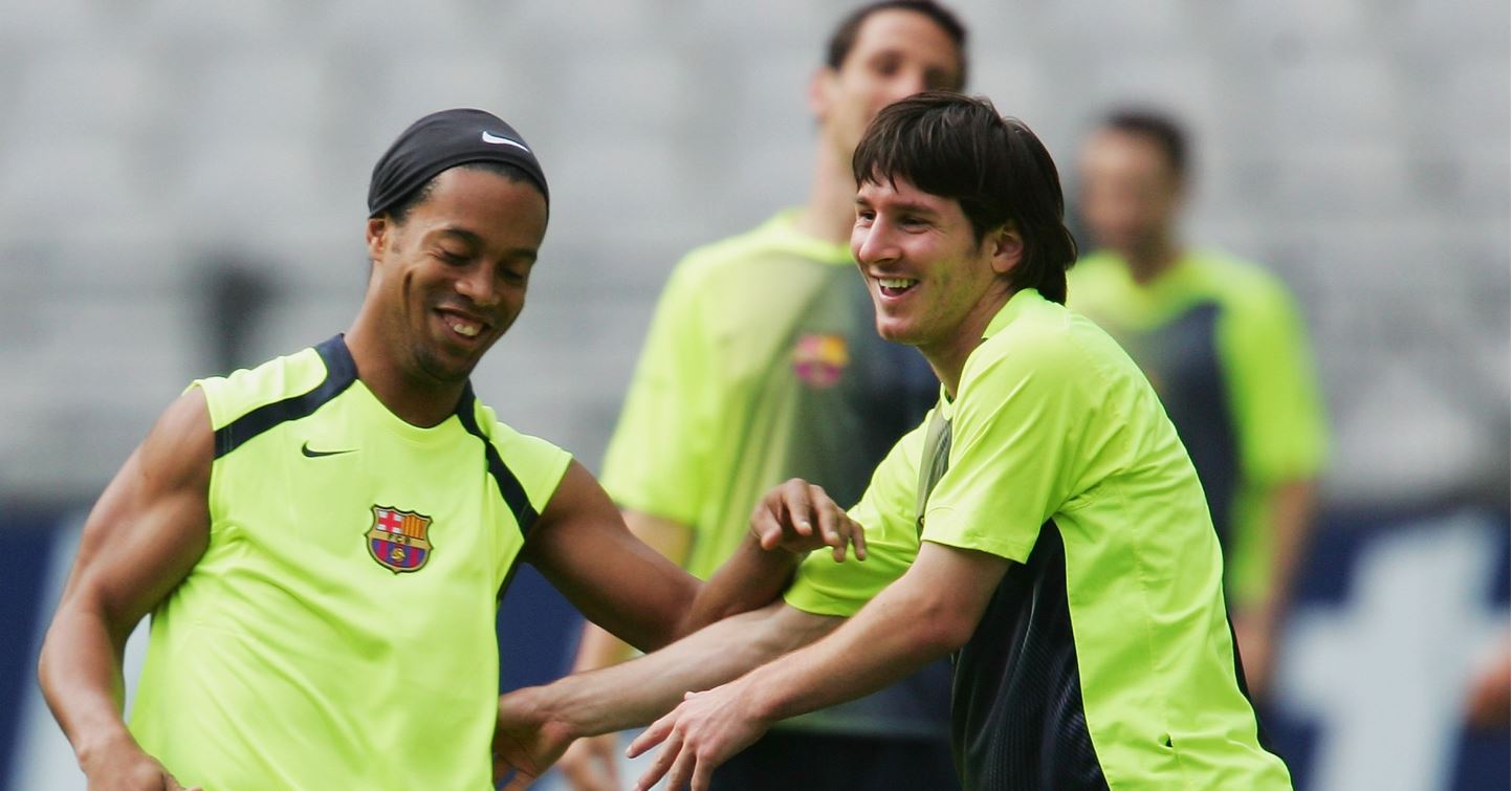 Ronaldinho sare în apărarea lui Messi, criticat de fanii lui PSG. Mesajul brazilianului