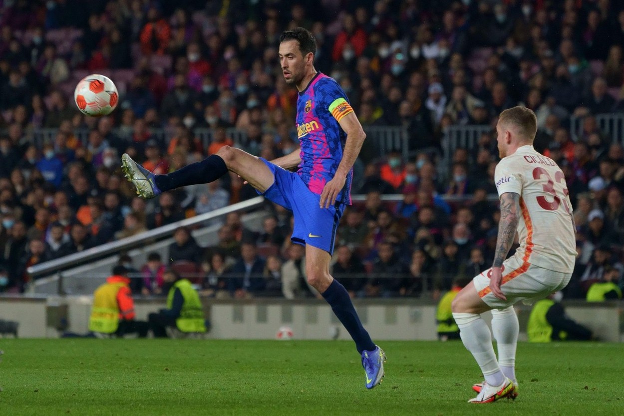 Alexandru Cicâldău, titular în meciul Galatasaray - Barcelona, din optimile UEFA Europa League