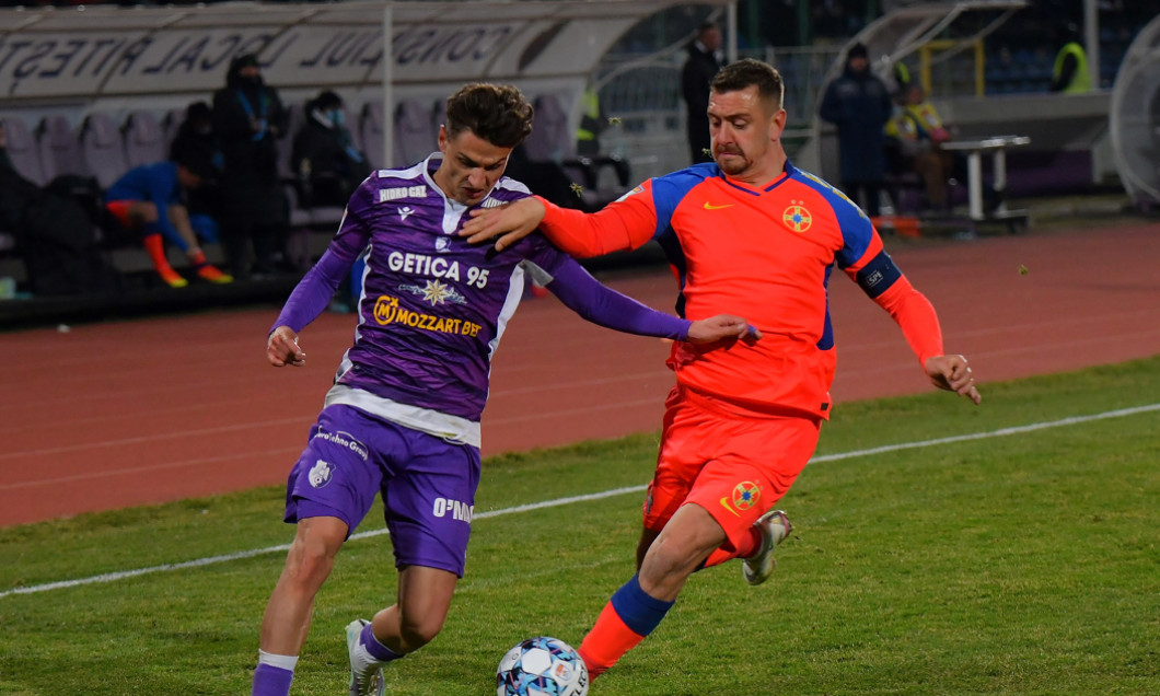 George Ganea și Andrei Miron, într-un meci FC Argeș - FCSB / Foto: Sport Pictures