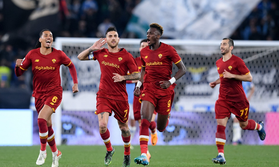 Fotbaliștii lui AS Roma, în meciul cu Lazio / Foto: Profimedia
