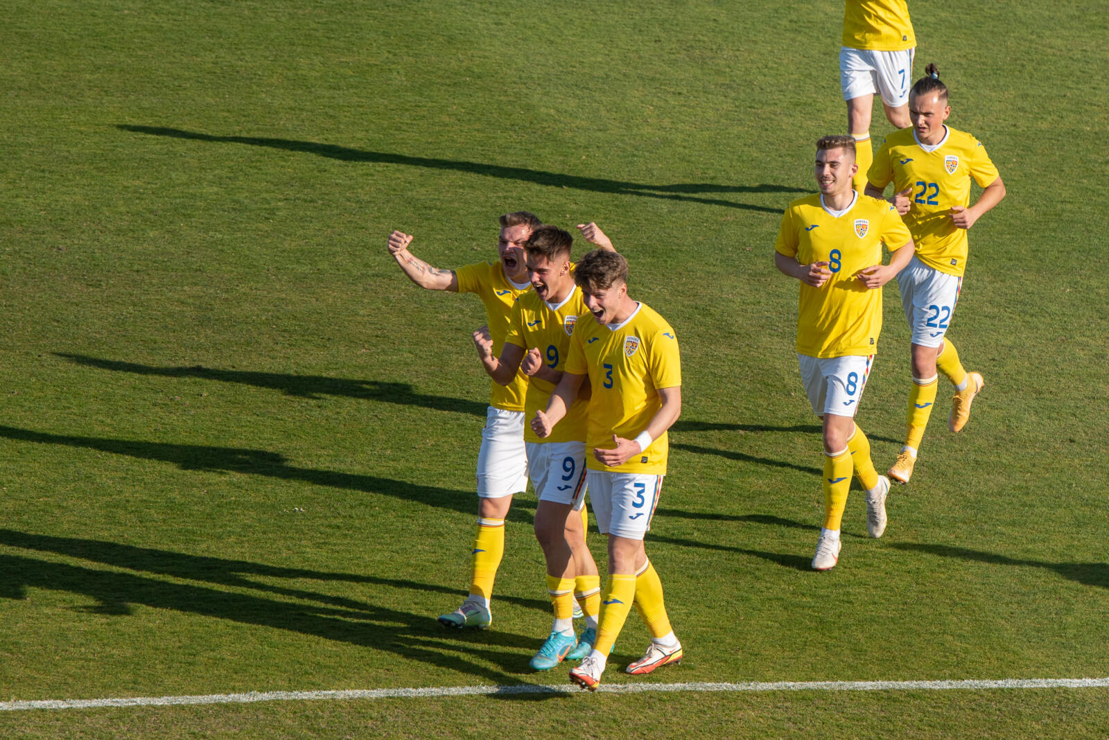 Eduard Radaslavescu, fotbalistul de 17 ani de la Farul Constanța, gol superb pentru România U19 contra Georgiei U19