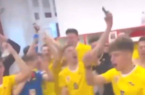 Puștii naționalei U19 a României au declanșat fiesta după victoria cu Georgia! Două meciuri îi mai despart de EURO 2022