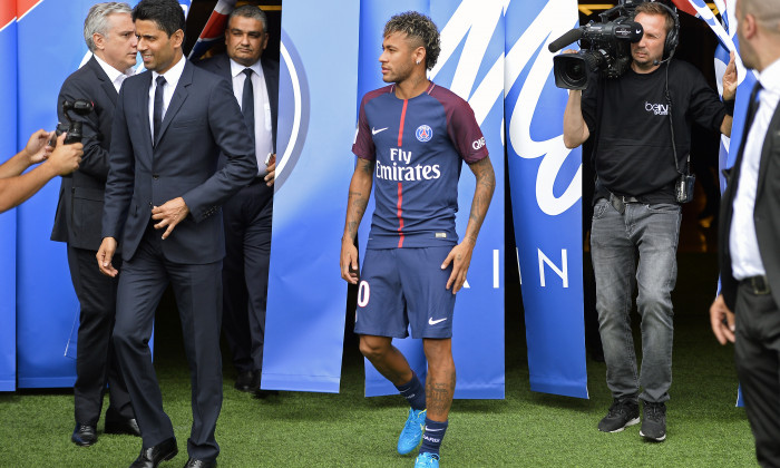 Neymar Signs For PSG