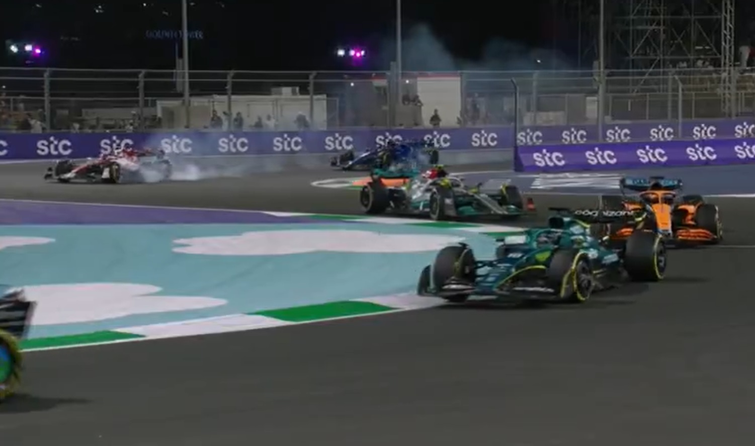 Marele Premiu al Arabiei Saudite, ACUM, la Digi Sport 1. Latifi, în decor! Safety car-ul relansează lupta