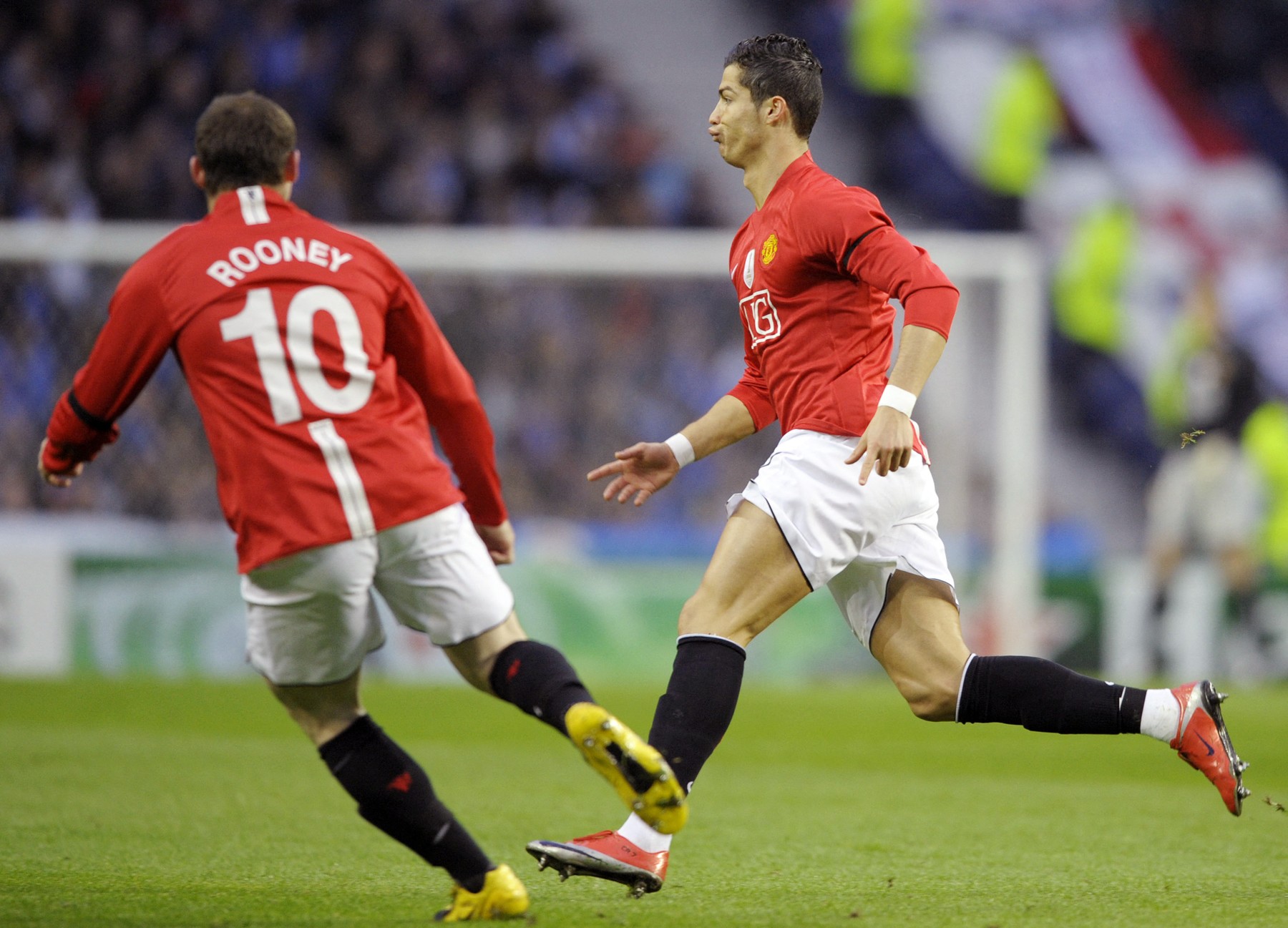 Wayne Rooney, savuros când a fost întrebat despre Cristiano Ronaldo: ”Nu mai e la fel de bun, dar e la fel de enervant!”