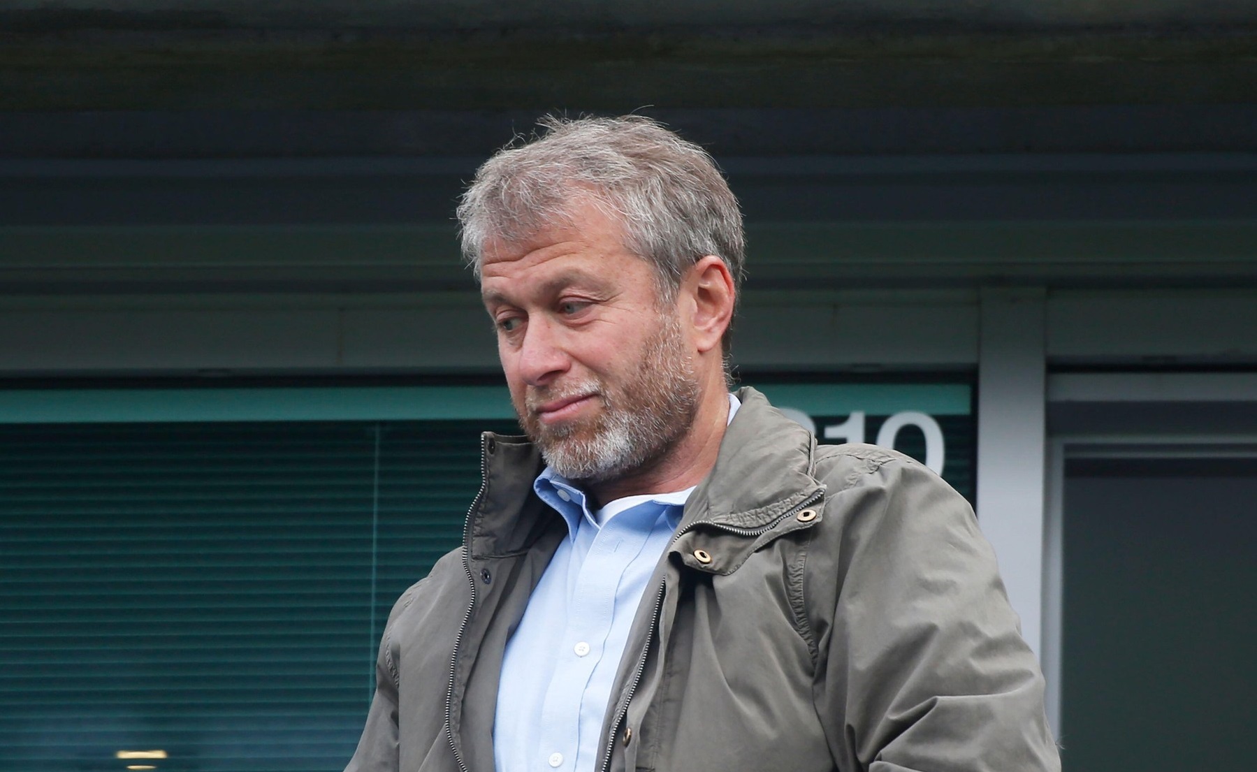 Roman Abramovich ar fi fost otrăvit după ce a încercat să negocieze pacea dintre Rusia și Ucraina