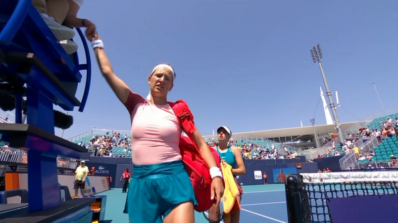 Anunţul Victoriei Azarenka după ce a plecat de pe teren, de nervi că e umilită de o puştoaică