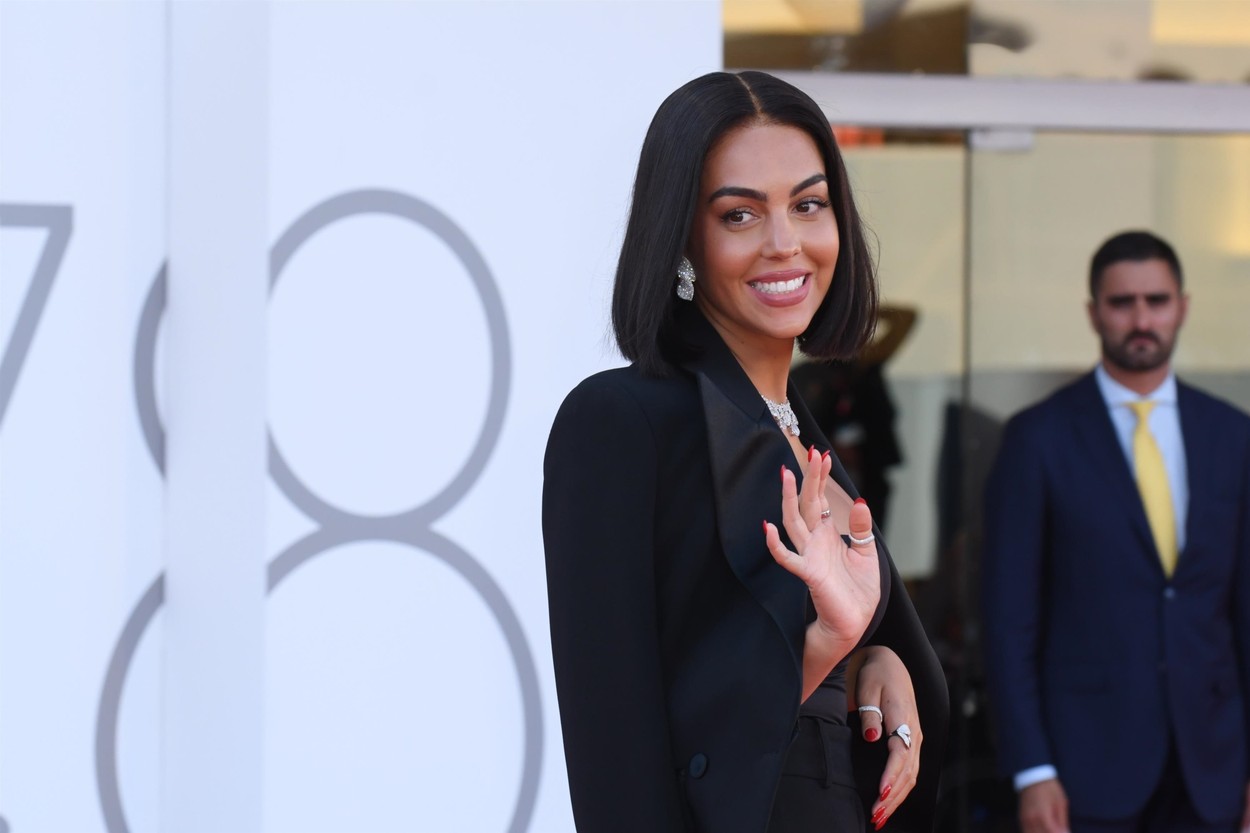 Georgina Rodriguez, apariție de zeci de mii de euro la un meci de juniori al lui United. Mesajul pentru Cristiano Ronaldo