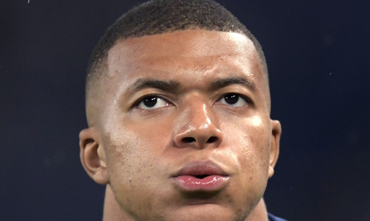 Real Madrid tremură! Apropiații lui Kylian Mbappe vor să îl întoarcă din drumul către Santiago Bernabeu