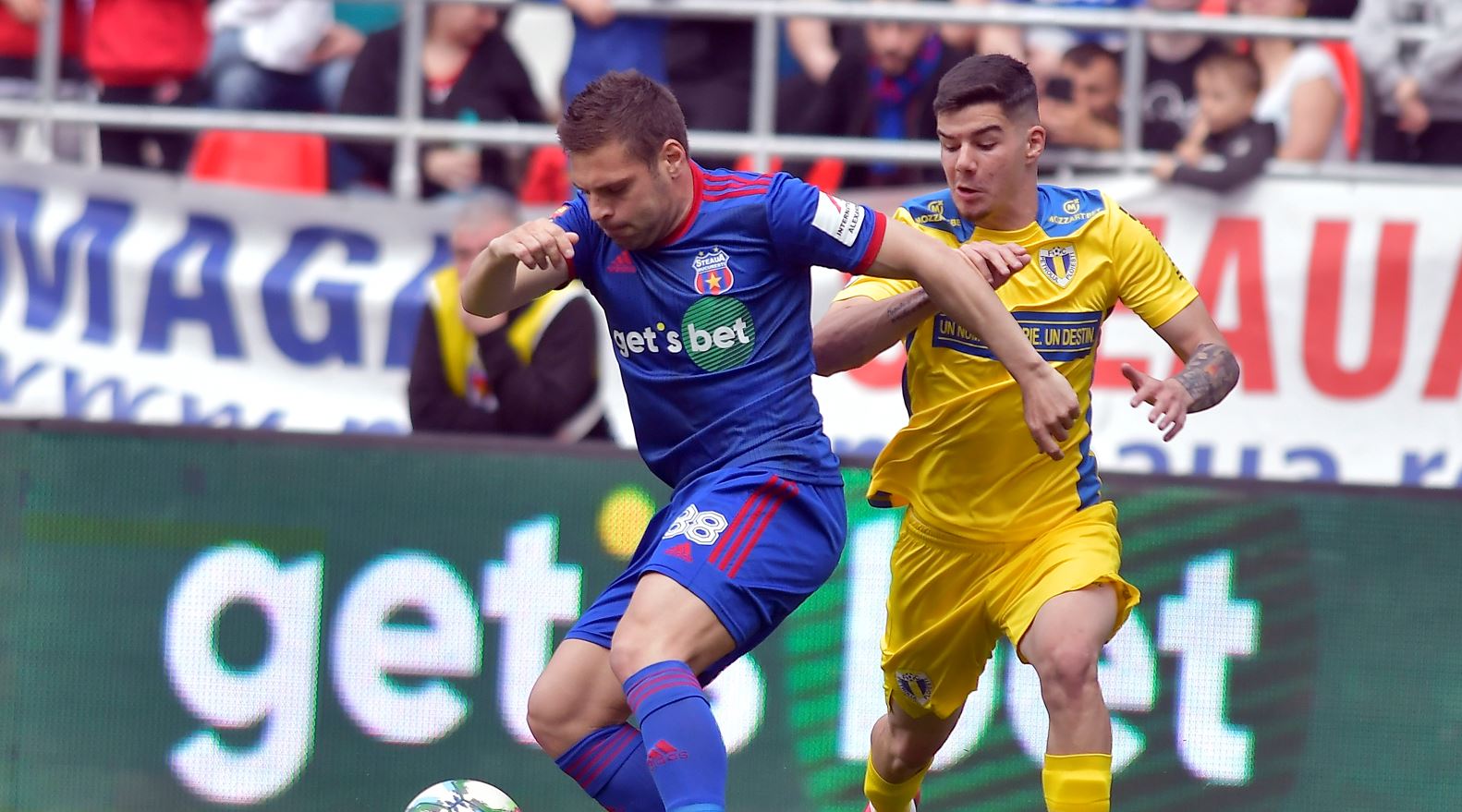 CSA Steaua - Petrolul 2-1. Victorie mare a “roș-albaștrilor” în derby-ul din play-off-ul Ligii 2