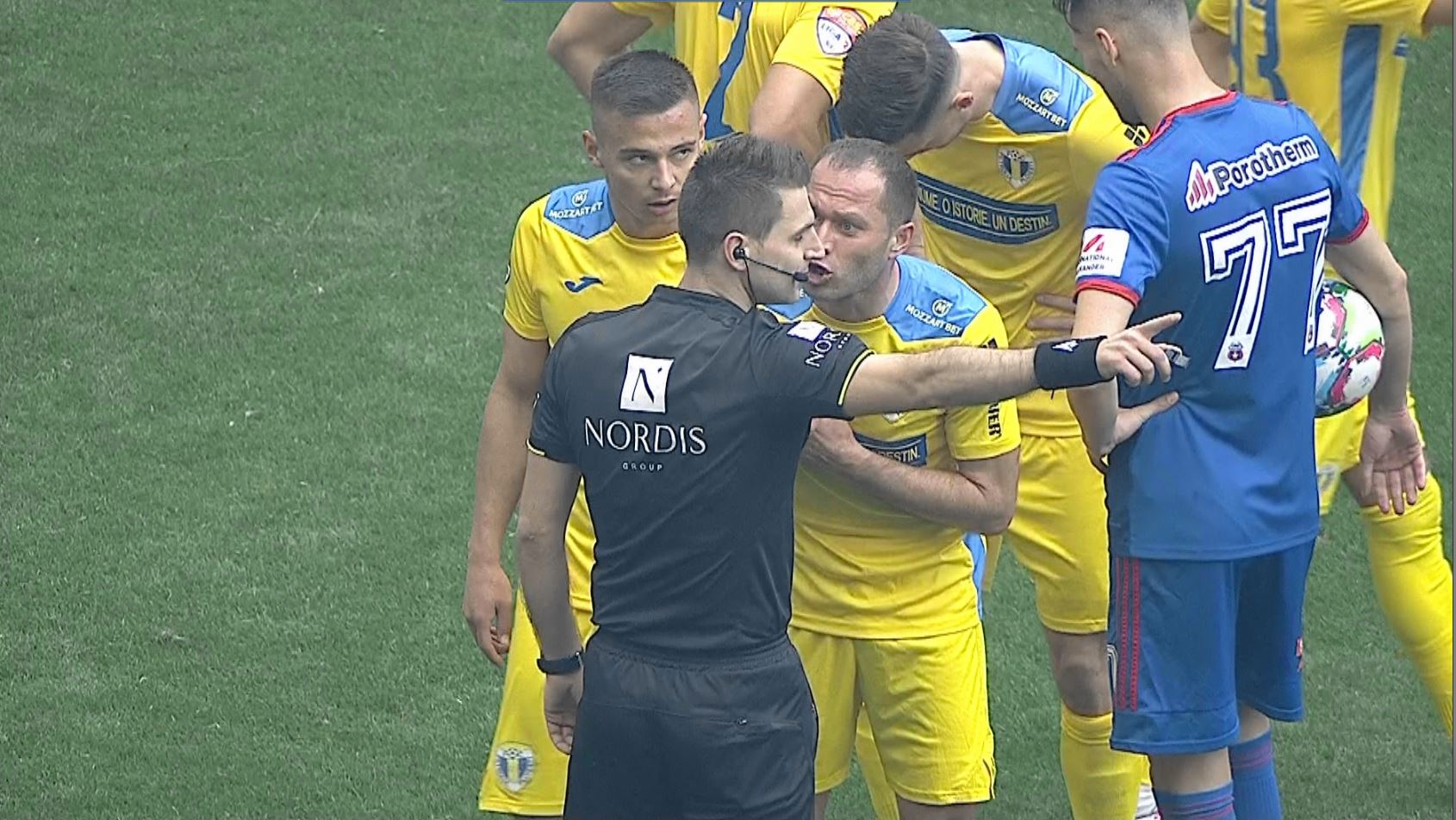 CCA a anunțat arbitrul de la FCSB - Petrolul. Piază rea pentru Găzari