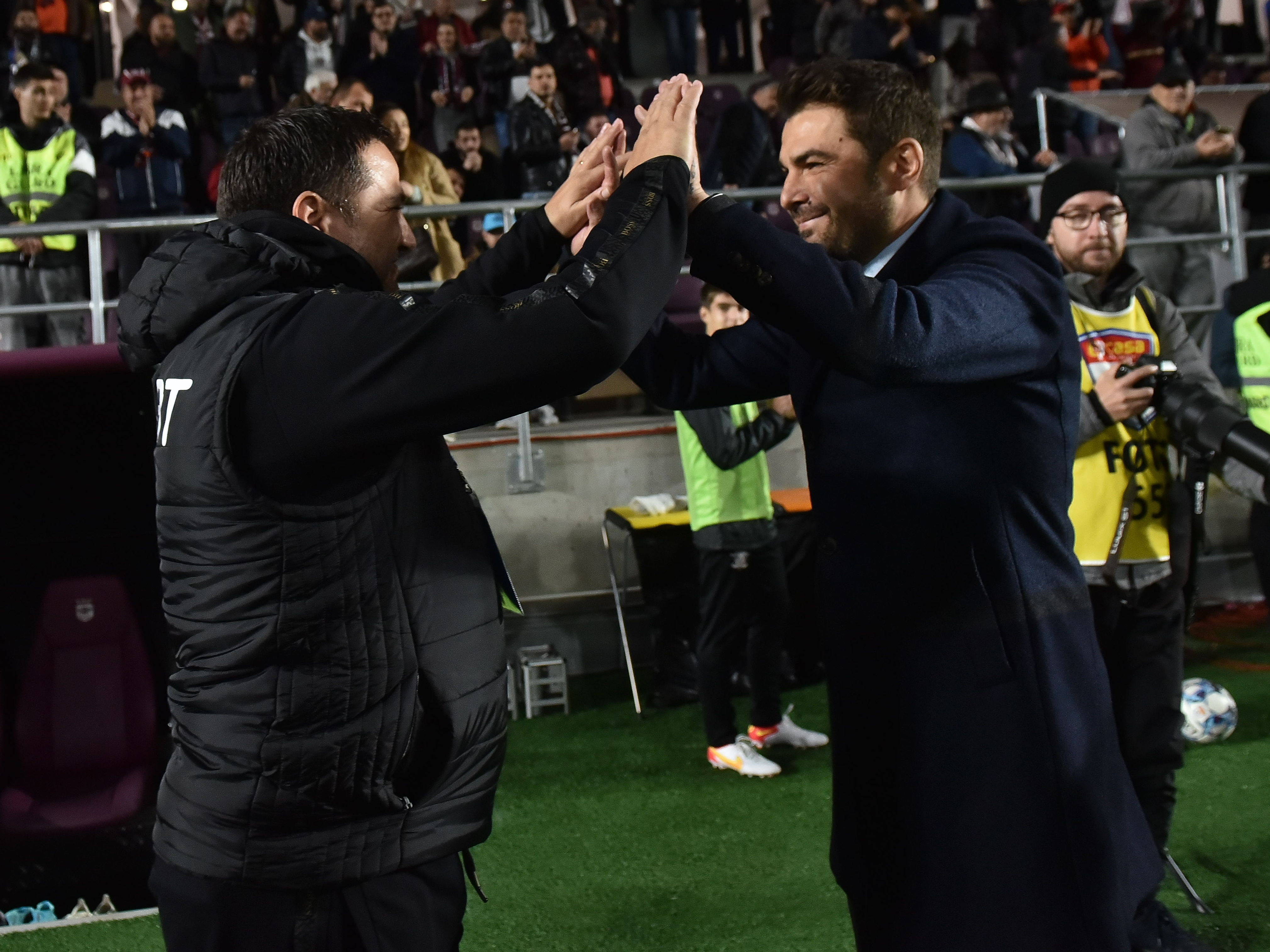 Adrian Mutu face apel la calm după patru victorii pe banca Rapidului: "Trebuie să rămânem cu picioarele pe pământ"