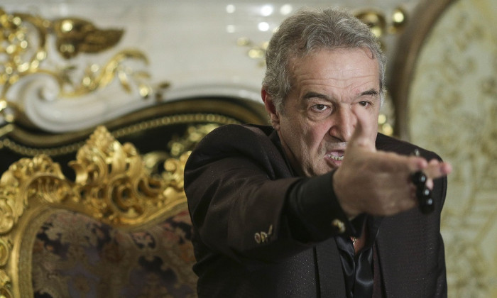 BUCURESTI - GIGI BECALI - CONFERINTA DE PRESA