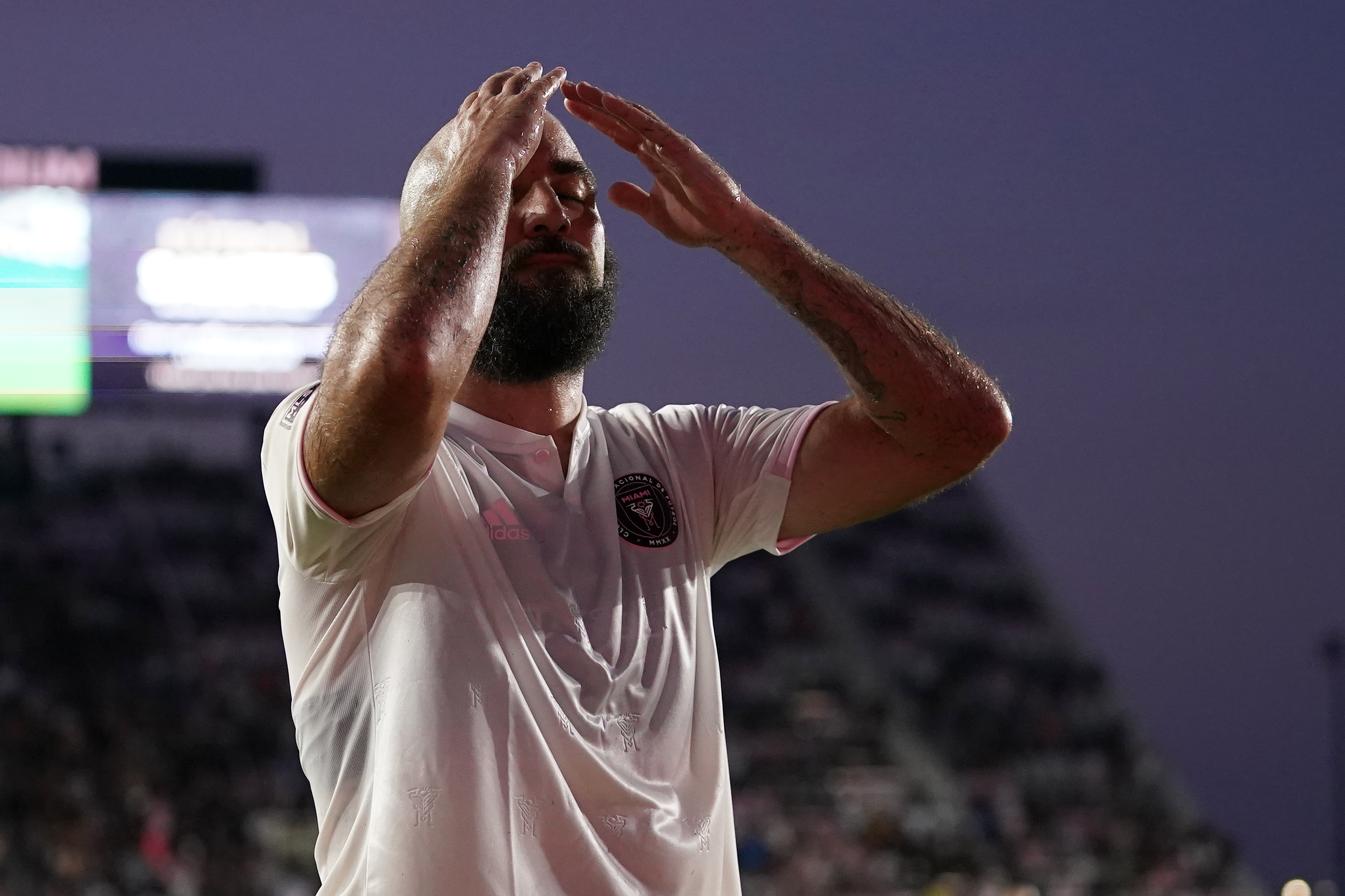 Gonzalo Higuain, gata să se retragă din fotbal la 35 de ani! Anunțul tatălui său