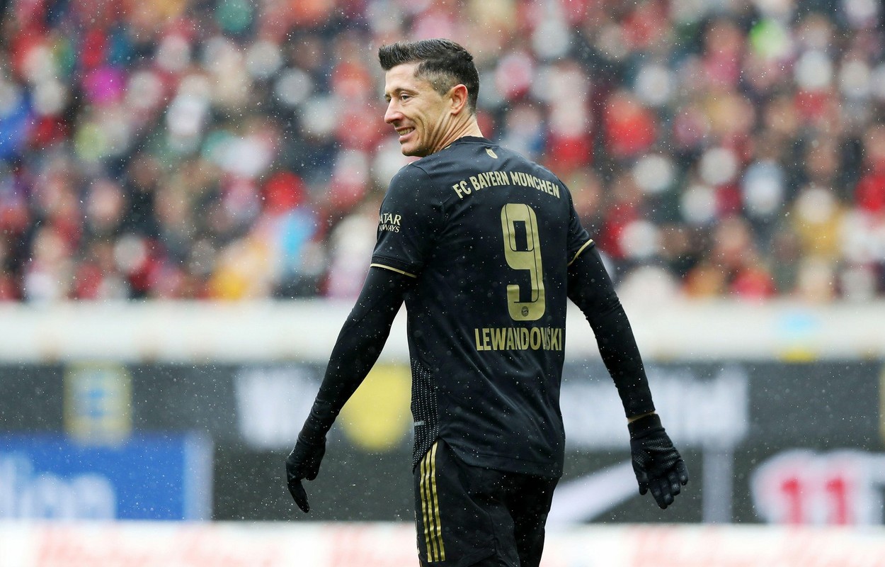 Joan Laporta nu renunță la transferul lui Robert Lewandowski la Barcelona. Detaliul care ar putea face diferența
