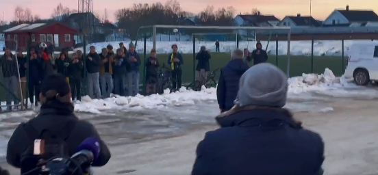 Problemele pentru Jose Mourinho în Norvegia: un suporter a aruncat cu un bulgăre de zăpadă înspre el. Cum a reacționat