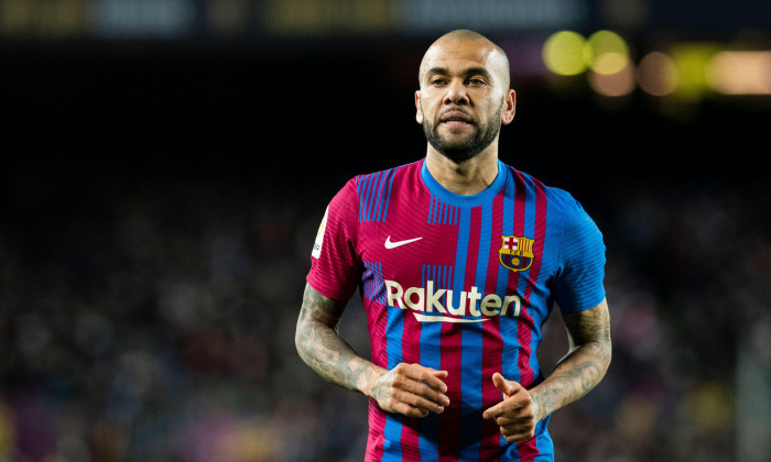 Barcelona, Spain. 3rd April 2022; Nou Camp, Barcelona, Spain: la liga League football, FC Barcelona versus Sevilla: 8 Dani Alves of FC Barcelona watches play during La Liga match against Sevilla FC in Camp Nou Stadium. Credit: Action Plus Sports Images/Al