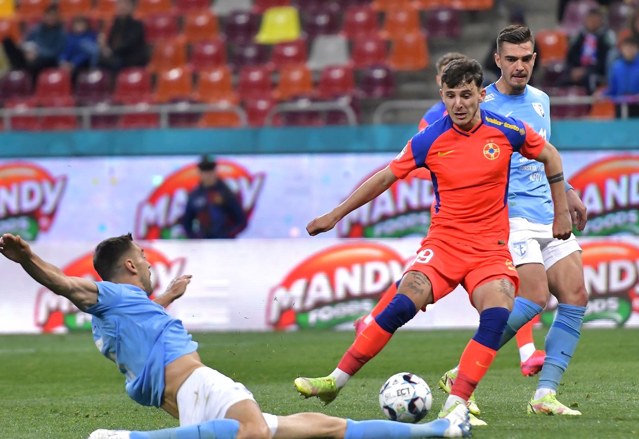 FCSB - FC Voluntari 2-0, ACUM, pe Digi Sport 1. “Roș-albaștrii”, la 5 puncte de liderul CFR Cluj