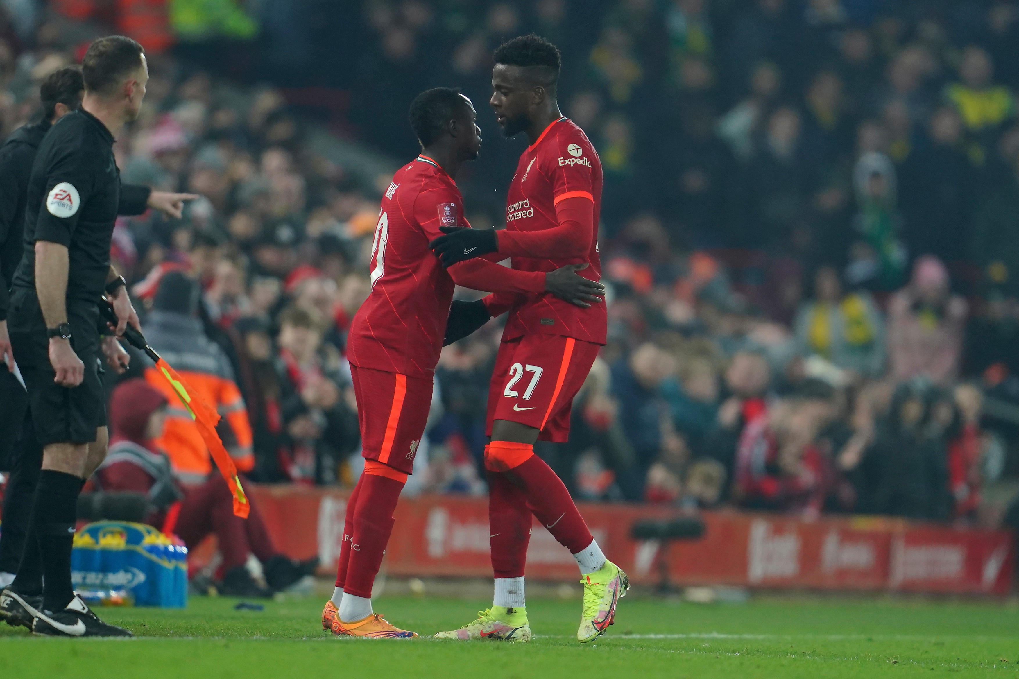 Un jucător de la Liverpool i-a refuzat pe miliardarii de la Newcastle pentru a semna cu AC Milan! Detaliile contractului