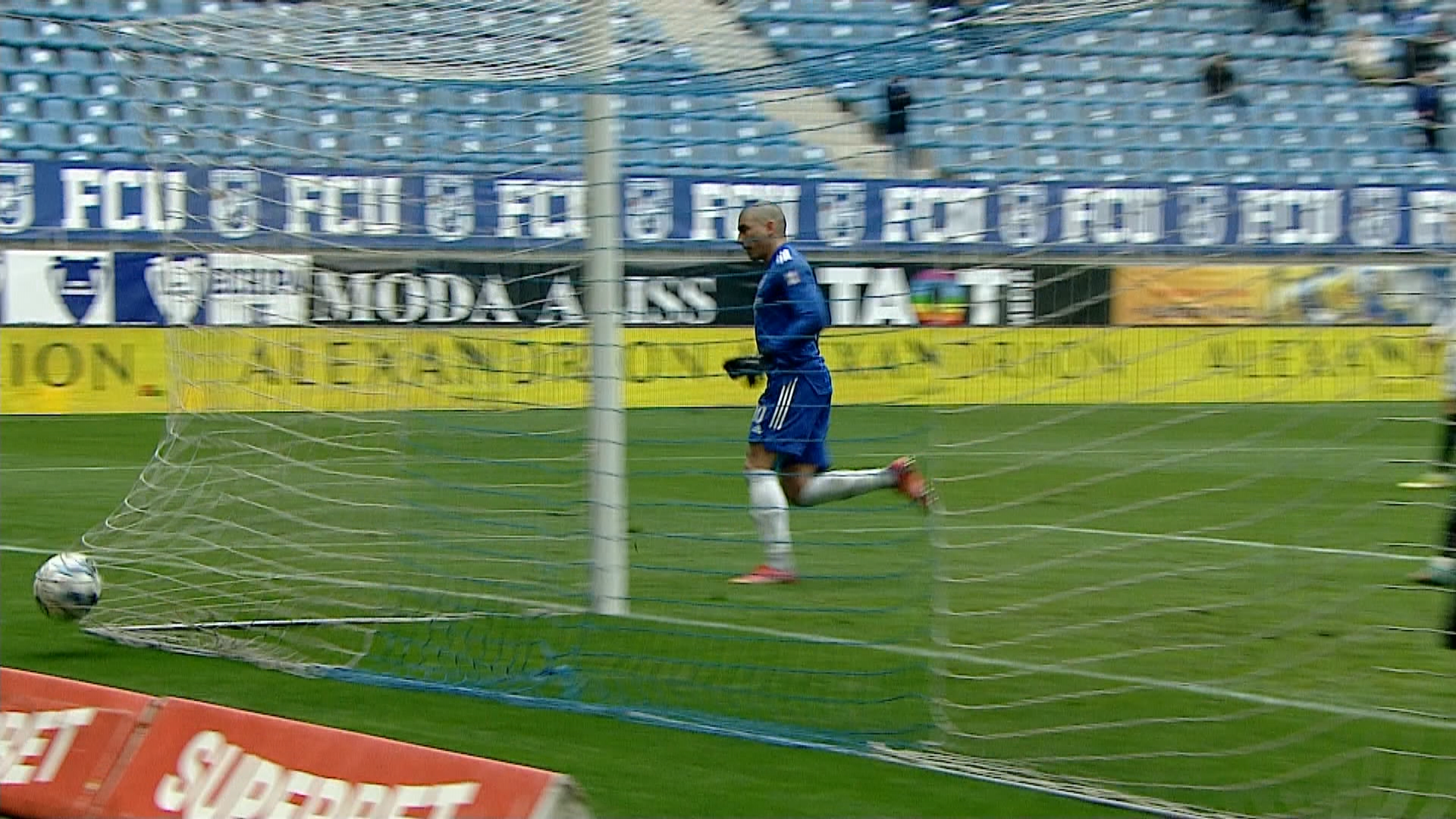 U Craiova 1948 - Academica Clinceni 2-0, ACUM pe Digi Sport 1. Oltenii fac spectacol. Reușită superbă a lui Bauza