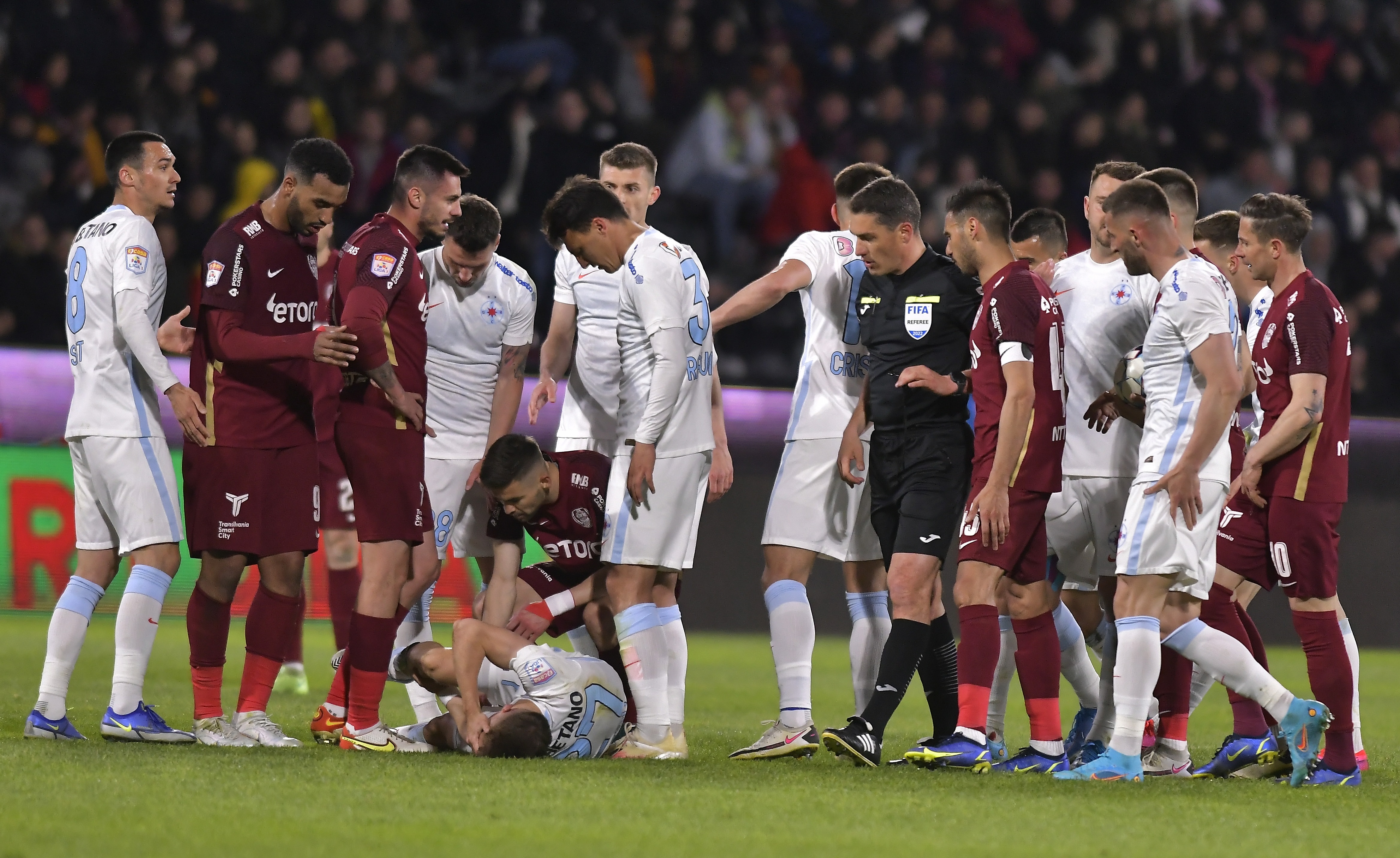 Ultimele detalii despre accidentarea lui Darius Olaru! Când va reveni mijlocașul accidentat la meciul CFR - FCSB