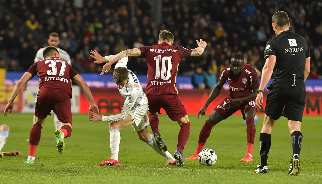 Cine este favorit să arbitreze ”finala” FCSB - CFR Cluj! Istvan Kovacs iese din discuție