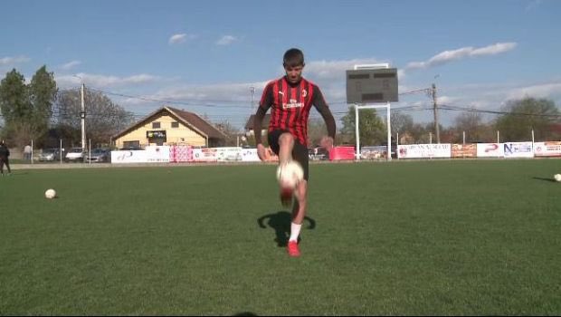 AC Milan recrutează din România! Un fundaș de 16 ani și 1.93 m, în probe la Milano