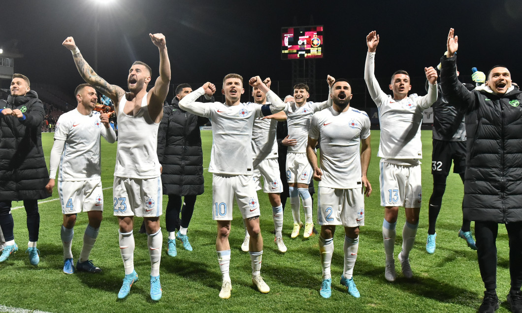 Fotbaliștii lui FCSB, după meciul cu CFR Cluj / Foto: Sport Pictures