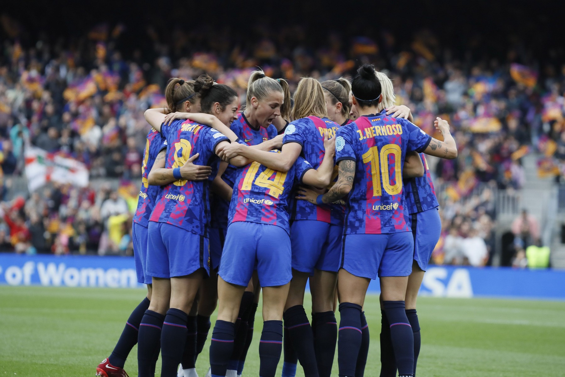 Echipa feminină a Barcelonei continuă să scrie istorie! Număr record de spectatori stabilit la meciul cu Wolfsburg
