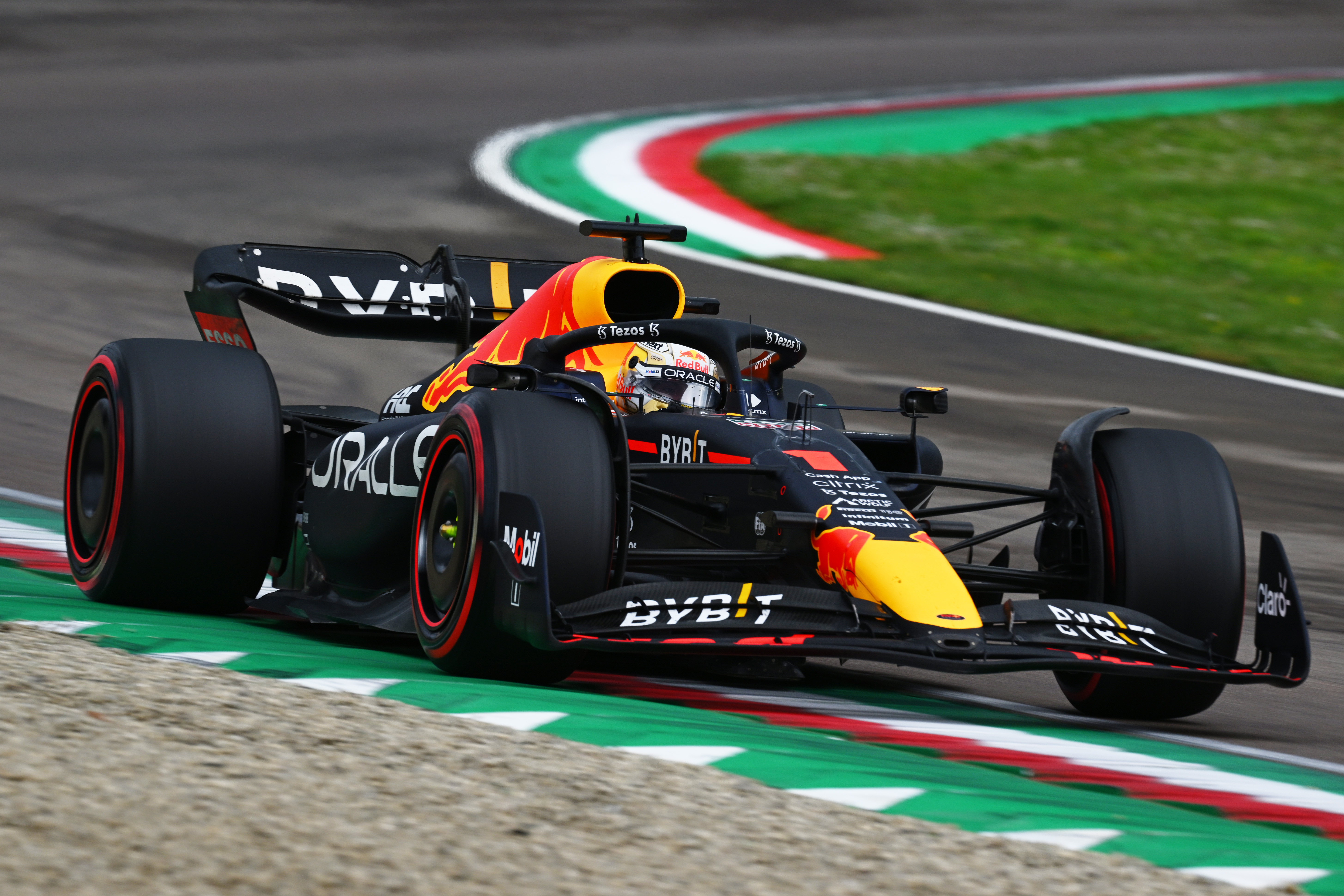 Max Verstappen a câștigat Marele Premiu al regiunii Emilia-Romagna! Evoluție dezamăgitoare pentru Lewis Hamilton