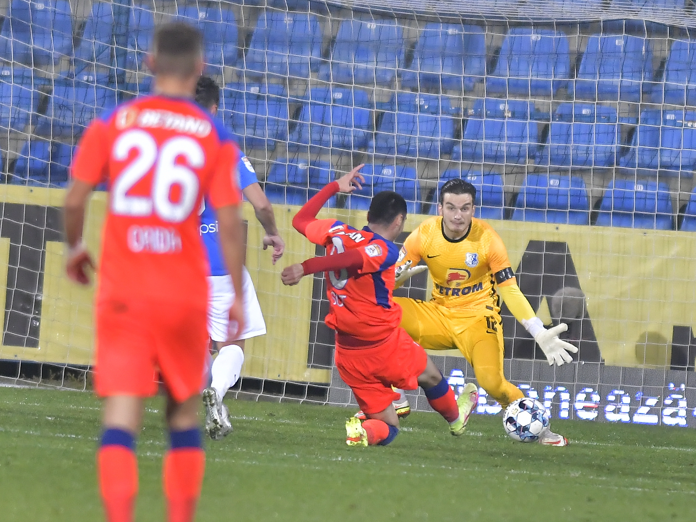 Farul Constanța - FCSB 0-0, ACUM, ÎN DIRECT la Digi Sport 1. Oaspeții, obligați să câștige la Ovidiu