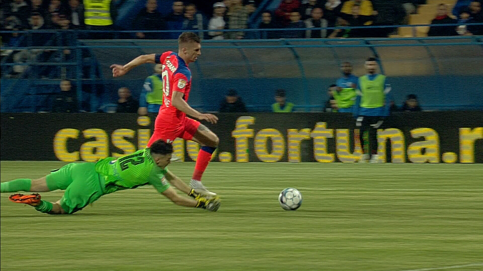 Farul Constanța - FCSB 0-4. Demonstrație de forță pentru roș-albaștri! Florin Tănase, hat-trick la Ovidiu