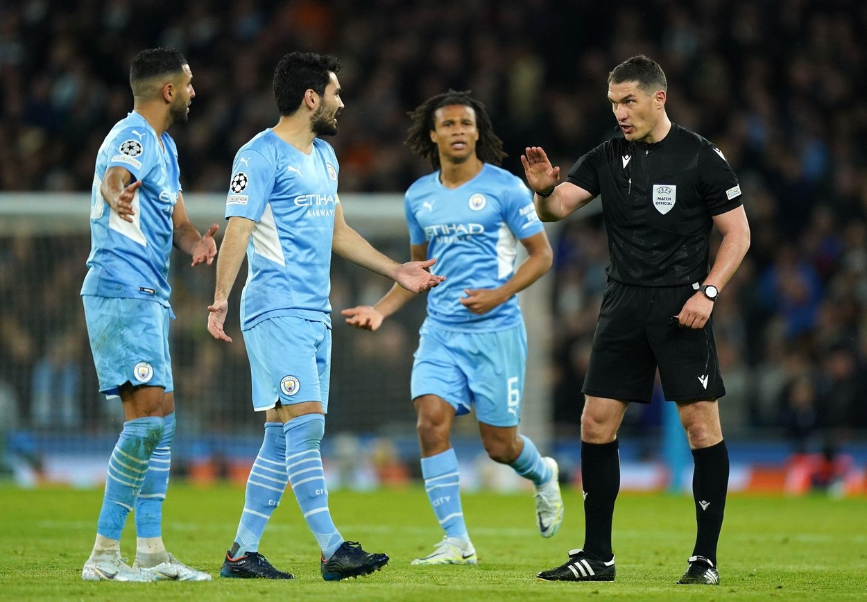 Adrian Porumboiu, alături de Istvan Kovacs, delegat la Manchester City - Real Madrid. Este un moment special