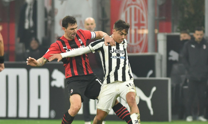 Alessio Romagnoli și Paulo Dybala / Foto: Profimedia