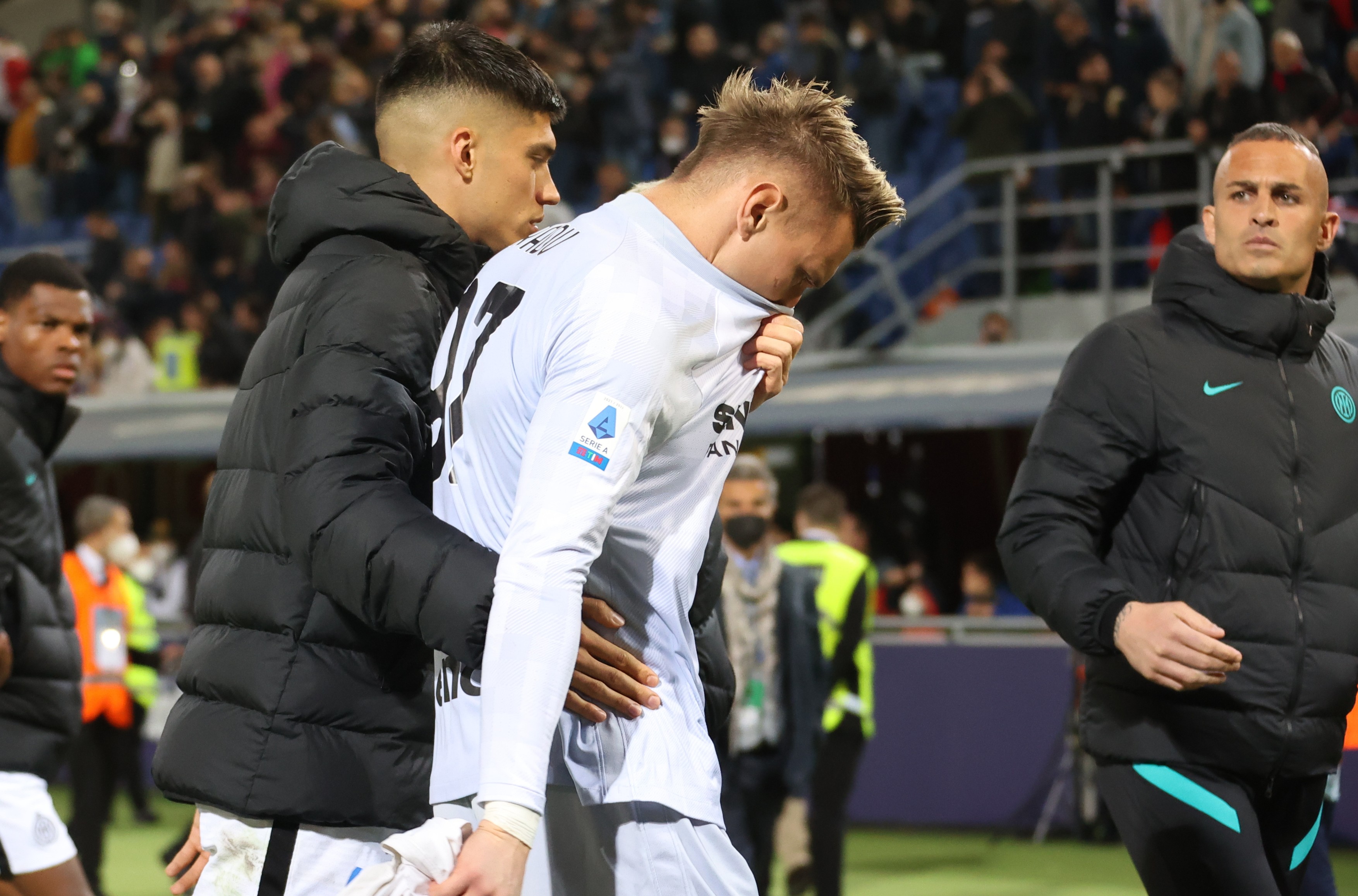 Ionuț Radu, în lacrimi după gafa care o poate costa titlul pe Inter. Cum a fost surprins la final și reacția rapidă a unui coleg