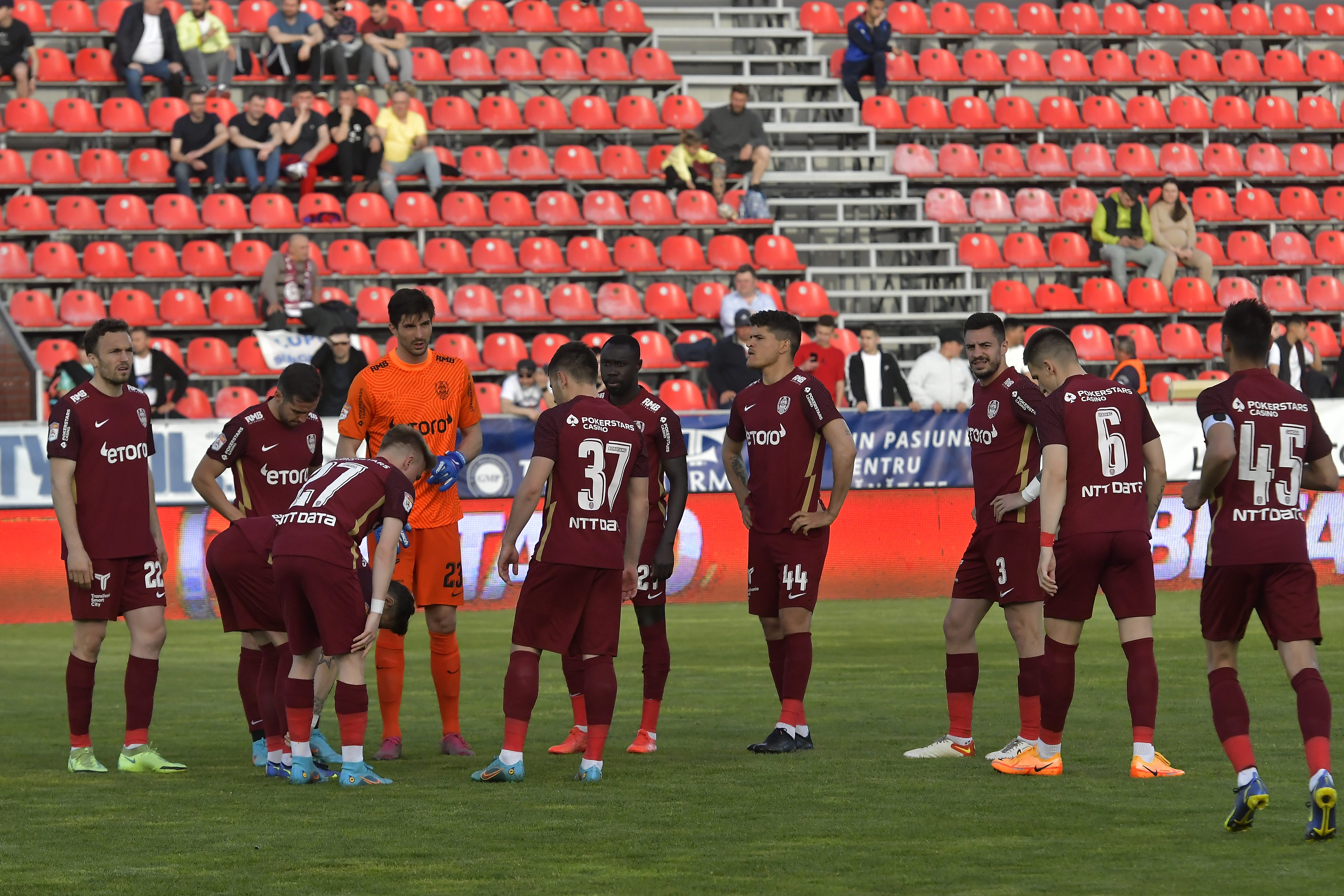 CFR Cluj, ”în corzi”, pe final de sezon. Dacă nu ia campionatul, va fi deranj! Îi va fi greu cu FCSB