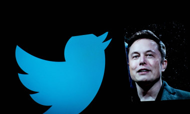 Italy: Elon Musk acquires Twitter