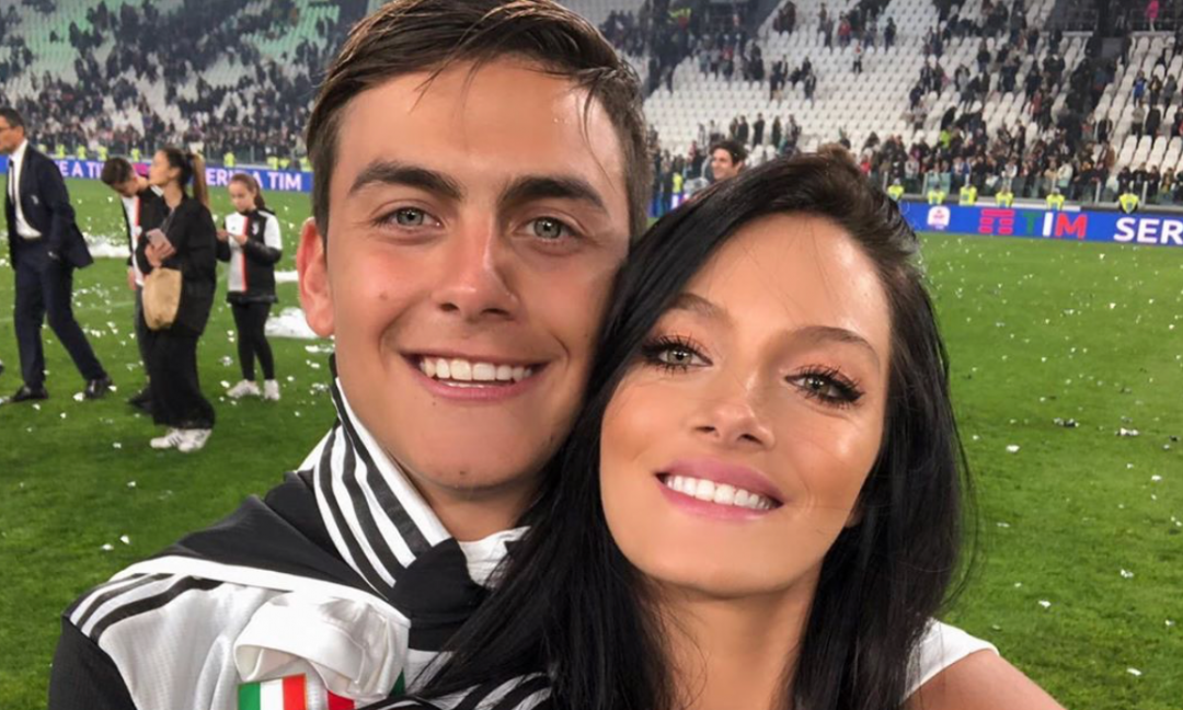 Paulo Dybala, presat de tatăl iubitei sale să aleagă următoarea echipă. “Vorbesc în fiecare săptămână”