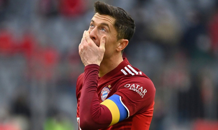 Munich, Deutschland. 05th Mar, 2022. Robert LEWANDOWSKI (FC Bayern Munich), gesture, doubt, incredulous, skeptical, action, single image, cut single motif, portrait, portrait, portrait. Soccer 1st Bundesliga season 2021/2022, 25.matchday, matchday25. FC B