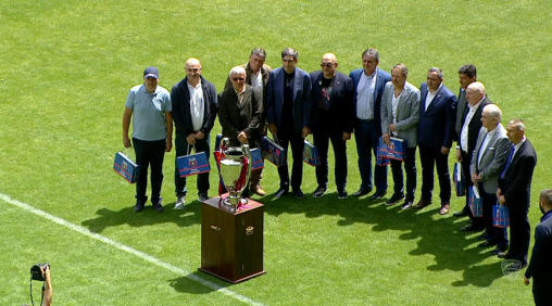 Moment special la CSA Steaua - Unirea Slobozia. Generația 86, premiată pentru succesul din Cupa Campionilor Europeni