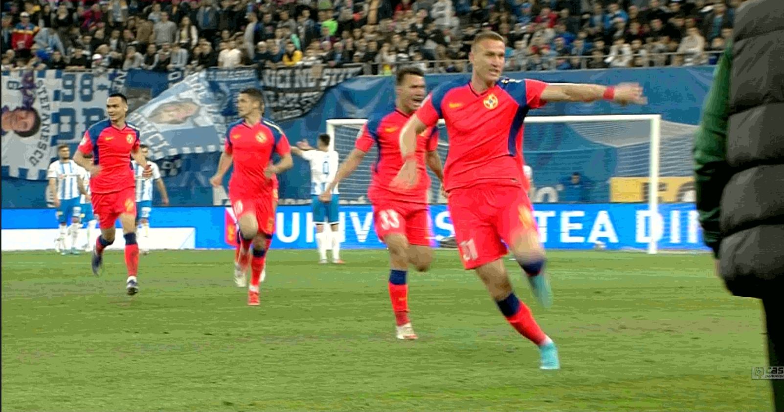 Universitatea Craiova - FCSB 0-1. Olteanul Mamut își învinge fosta echipă cu călcâiul. Două bare și faze controversate