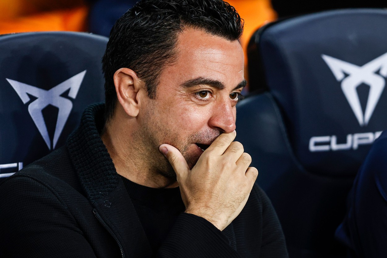 Cum a răspuns Xavi când a fost întrebat dacă Barcelona ”va transfera un star” în perioada de mercato