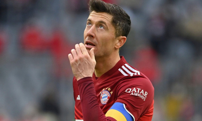 Munich, Deutschland. 05th Mar, 2022. Robert LEWANDOWSKI (FC Bayern Munich), gesture, doubt, incredulous, skeptical, action, single image, cut single motif, portrait, portrait, portrait. Soccer 1st Bundesliga season 2021/2022, 25.matchday, matchday25. FC B