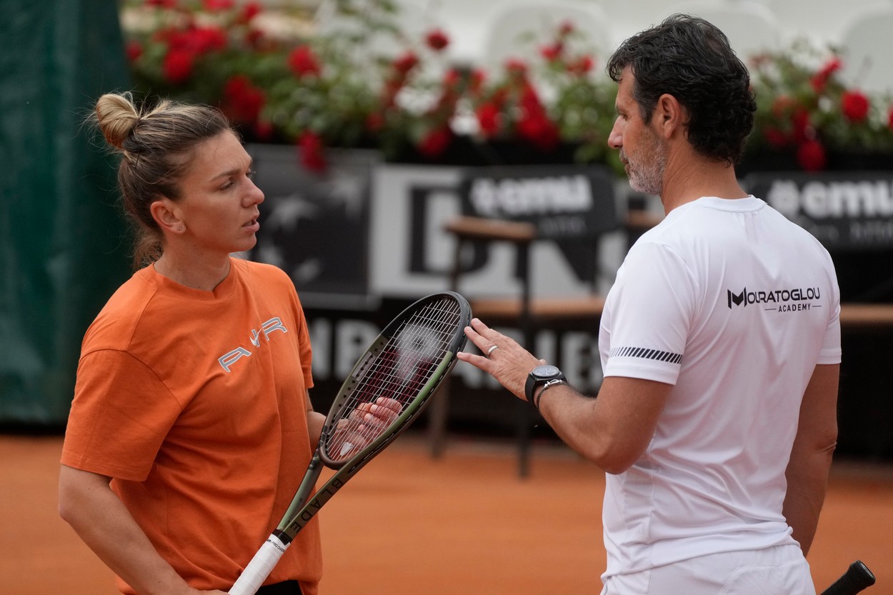 Ce i-a spus Patrick Mouratoglou Simonei Halep după ce a fost eliminată de la Roland Garros de o jucătoare de 19 ani