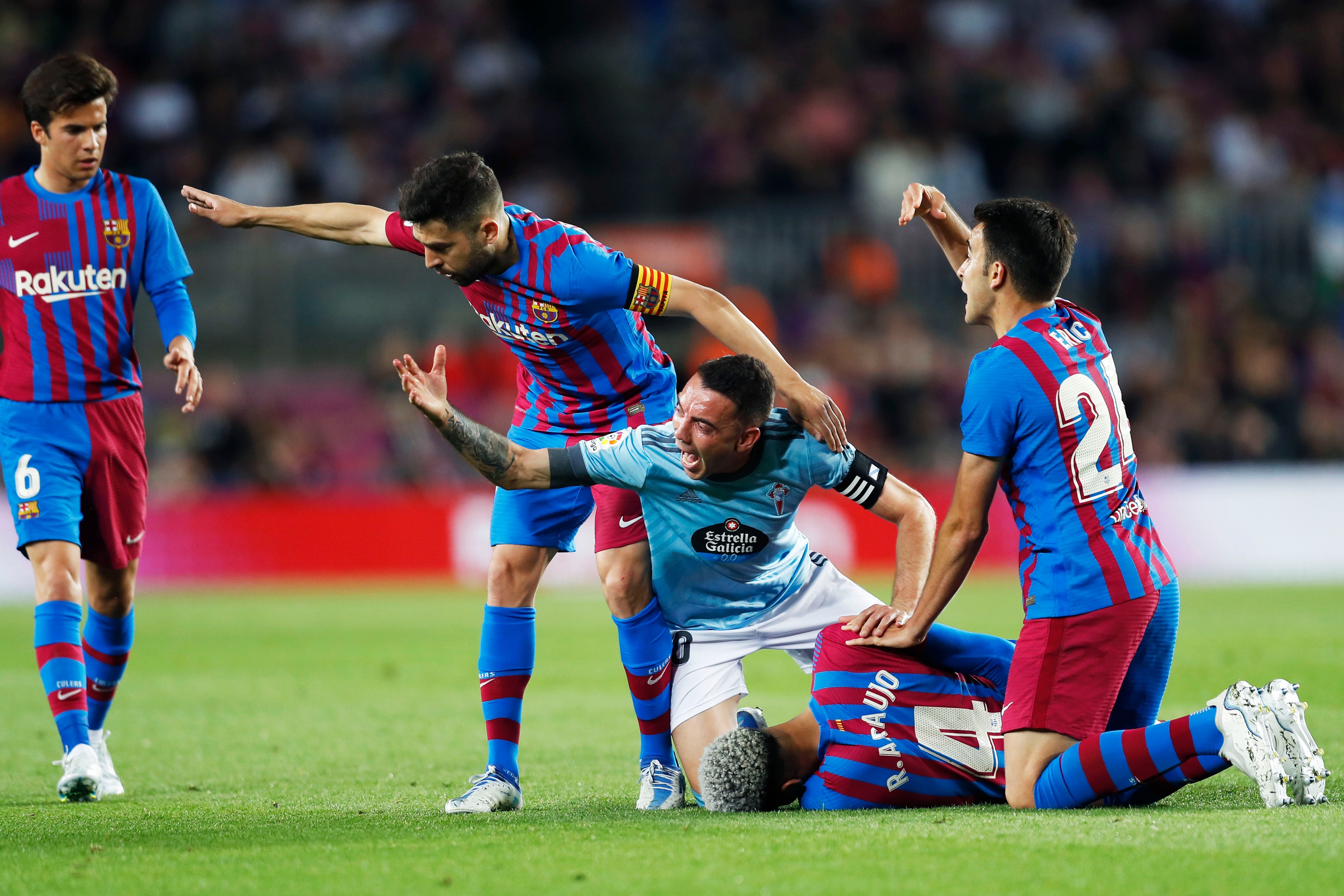 Care este starea de sănătate a lui Ronald Araujo după accidentarea din partida Barcelona - Celta Vigo