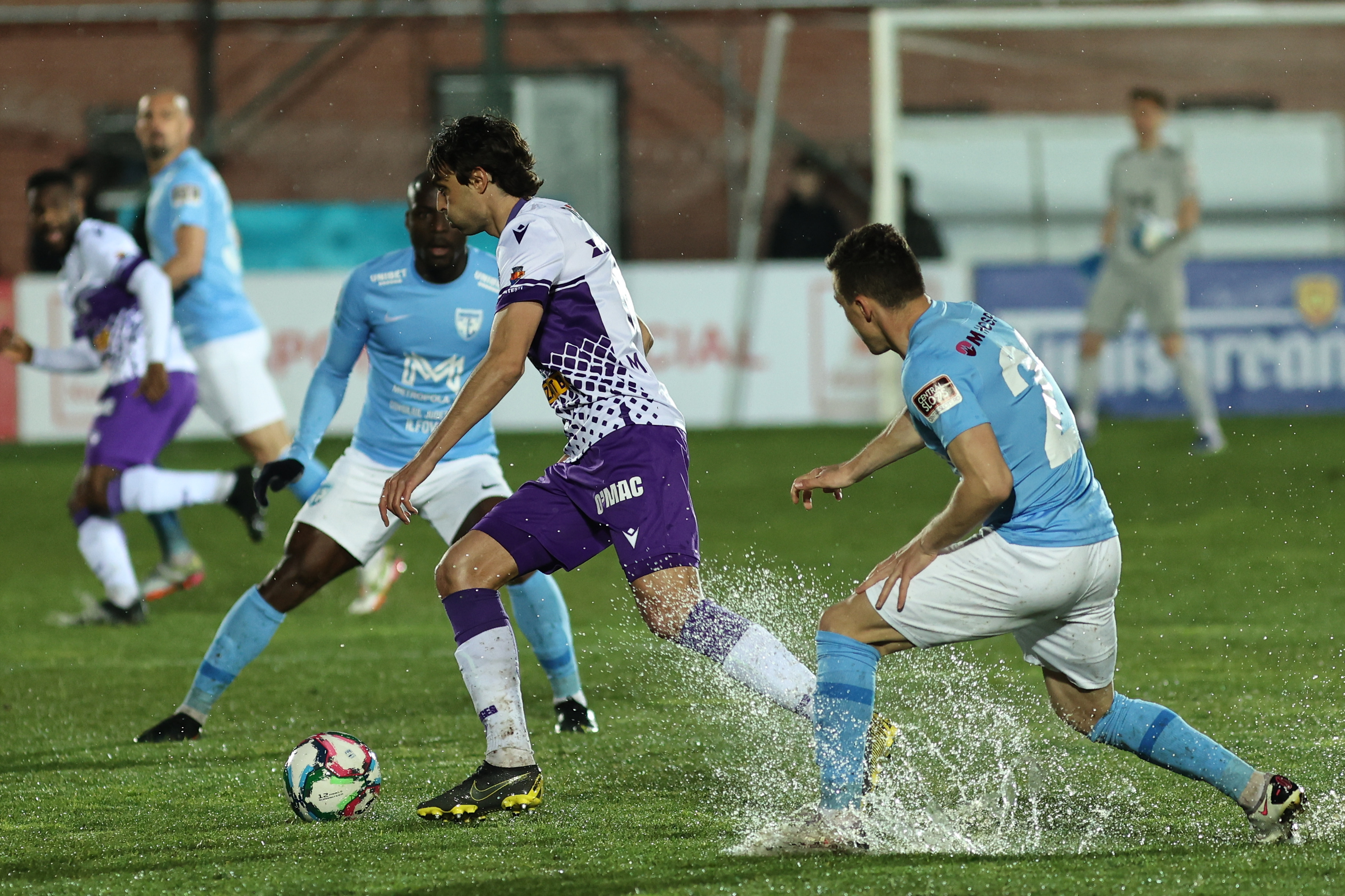 FC Argeş - Voluntari, Live Video 19:30, Digi Sport 1. Jocul decisiv către finală pleacă de la 2-0 pentru oaspeţi. ECHIPELE