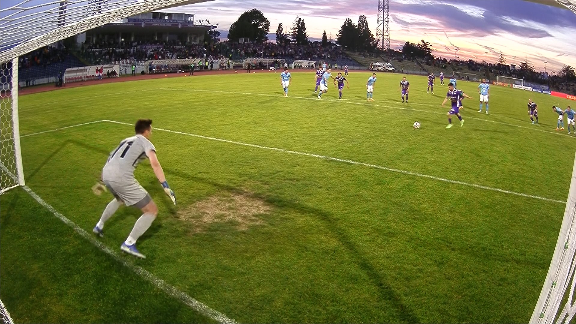 FC Argeş - Voluntari 0-0, ACUM, la Digi Sport 1, în semifinalele Cupei. Piteștenii ratează un penalty